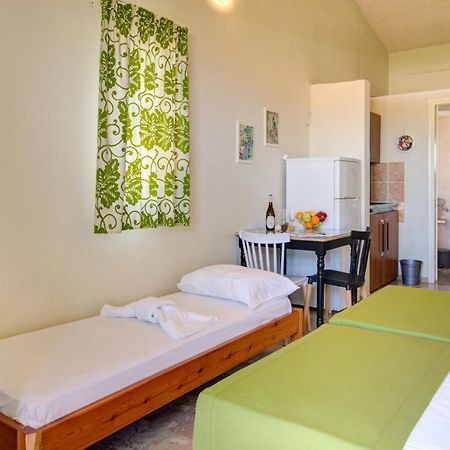 Chriselen Hotell Eleonas Eksteriør bilde